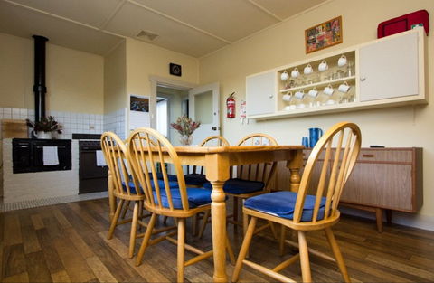Lady Barron Holiday Home - Goulburn Accommodation 1