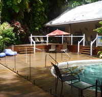 Palm Cove Tropic Apartments - Goulburn Accommodation