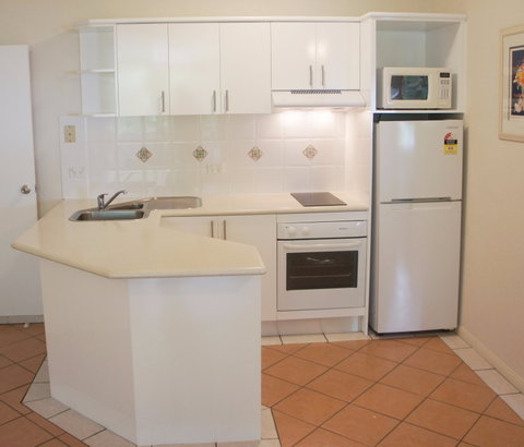 Palm Cove Tropic Apartments - Goulburn Accommodation 1