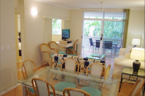 Palm Cove Tropic Apartments - Goulburn Accommodation 2