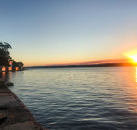 Tommy's Lakehouse - Goulburn Accommodation