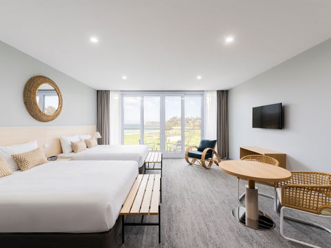 Abode Malua Bay - Goulburn Accommodation 2