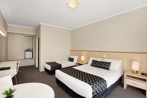 Adelaide Road Motor Lodge - Goulburn Accommodation 0