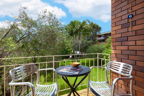 Bikini - Goulburn Accommodation 1