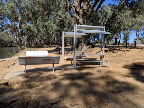 Boat Ramp Free Camping Area - Goulburn Accommodation 2