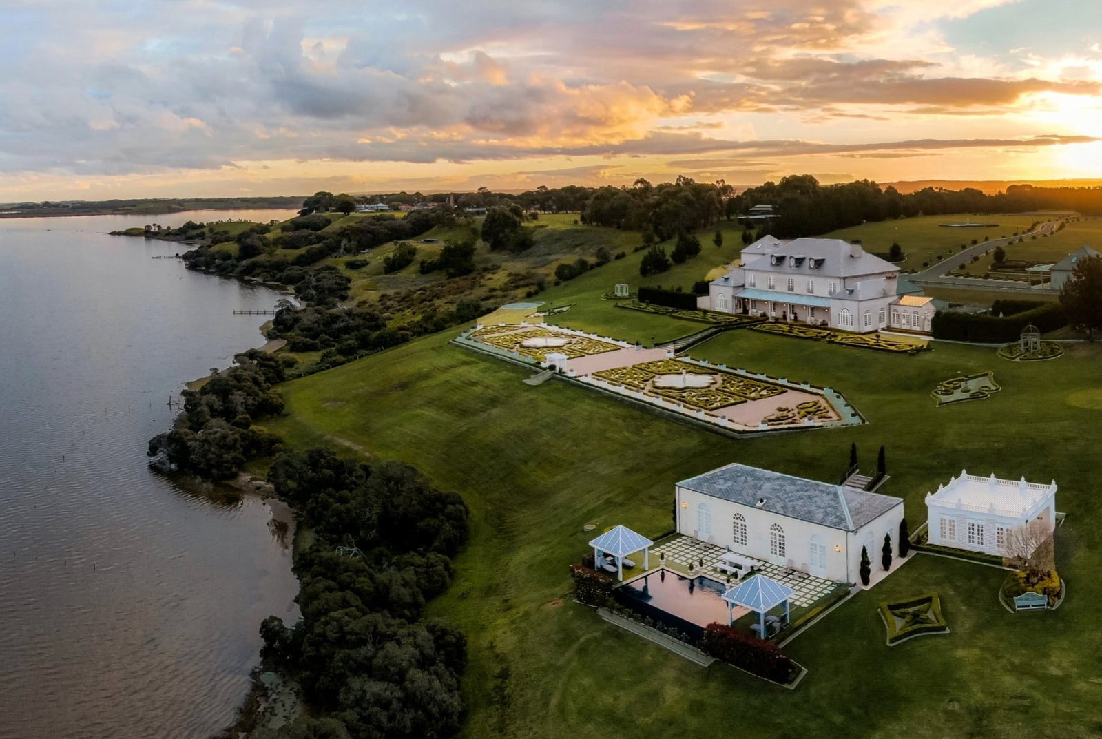 Leopold VIC Goulburn Accommodation