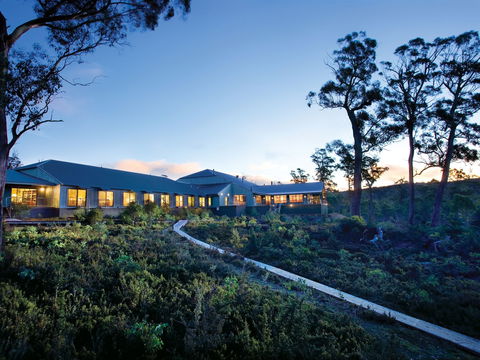 Cradle Mountain Hotel - Goulburn Accommodation 0