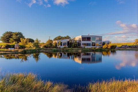 Eagles Nest Retreat - Goulburn Accommodation 1