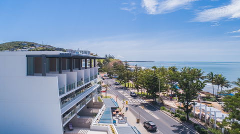Echelon Apartments Yeppoon - Goulburn Accommodation 0
