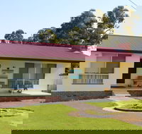 Lady Barron Cottage - Goulburn Accommodation