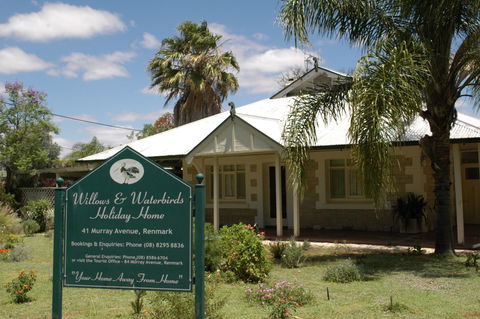 Renmark Holiday Home Willows & Waterbirds - Goulburn Accommodation 0