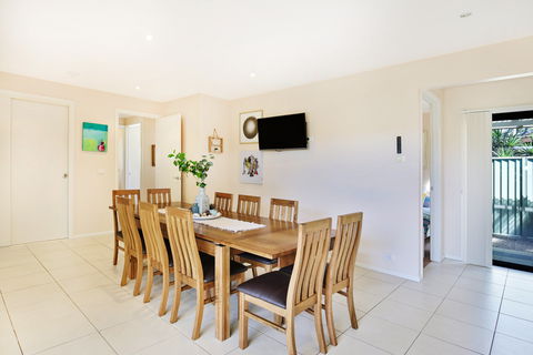 Sandy Bottom Callala Beach - Goulburn Accommodation 2