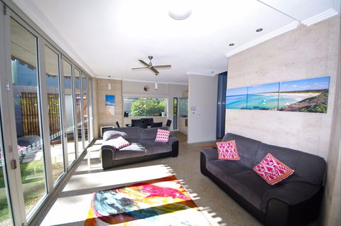 Sun Worship Crescent Head Eco Villas - Goulburn Accommodation 2