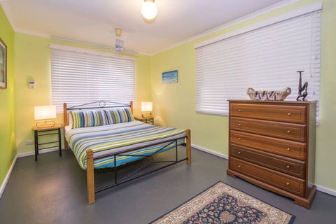 Swell Shack - Goulburn Accommodation 1