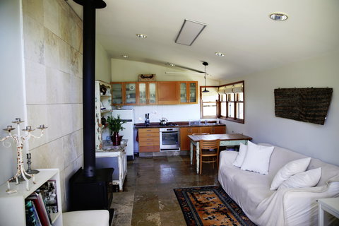 The Eco Lodge - Cox's River Rest - Goulburn Accommodation 1