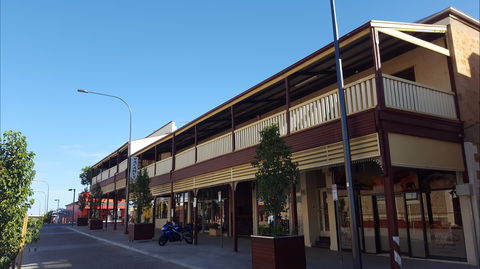 Balcony On Sixth Lodge - Goulburn Accommodation 0