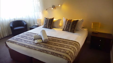 Balcony On Sixth Lodge - Goulburn Accommodation 1