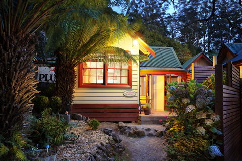 Como Cottages - Goulburn Accommodation 0