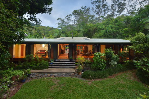 Cow Bay Homestay Bed And Breakfast - Goulburn Accommodation 0