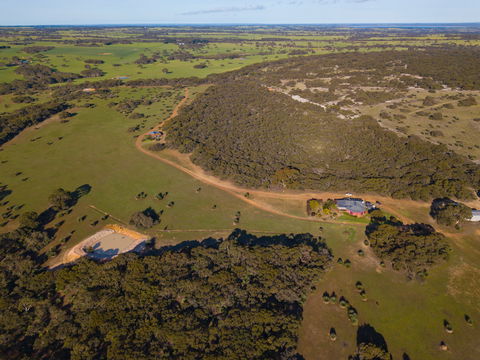 Eleanor River Homestead - Goulburn Accommodation 1