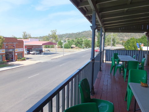 Federal Hotel - Goulburn Accommodation 1