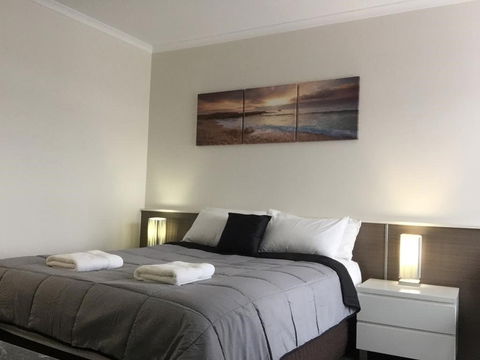 Red Carpet Motel - Goulburn Accommodation 2