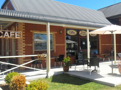Sheffield Motor Inn - Goulburn Accommodation 2