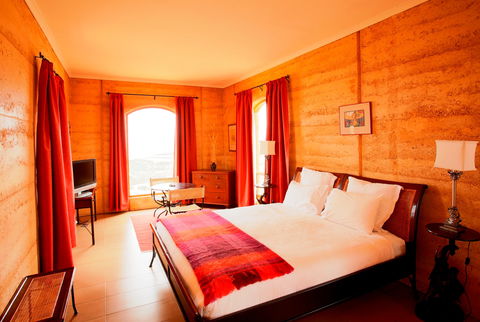 Sky House LifeTime Private Retreats - Goulburn Accommodation 2