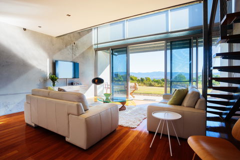 The Bunyip Retreat - Goulburn Accommodation 0