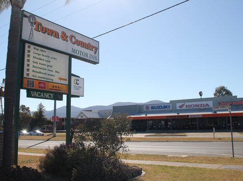 Town And Country Motor Inn - Tamworth - Goulburn Accommodation 1