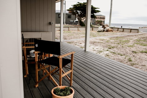 Whitemark Foreshore Apartments - Goulburn Accommodation 2