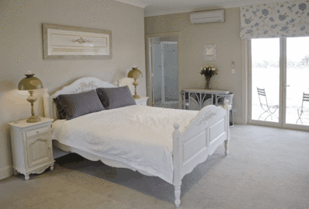 Myan Breezes Guesthouse - Goulburn Accommodation