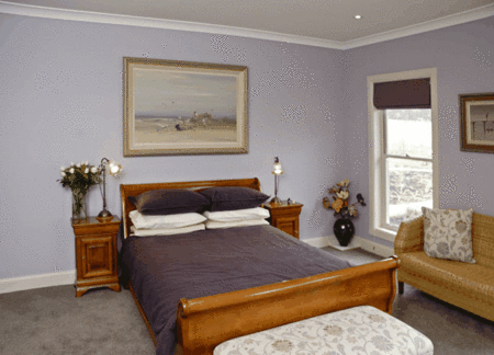 Myan Breezes Guesthouse - Goulburn Accommodation 2