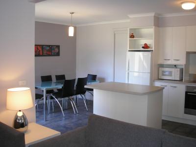 Edgewater Terraces At Metung - Goulburn Accommodation 4