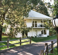 McMillans of Metung Coastal Resort - Goulburn Accommodation