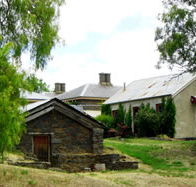 Lochinver Farm - Goulburn Accommodation
