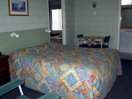 Daylesford Central Motor Inn - Goulburn Accommodation 0