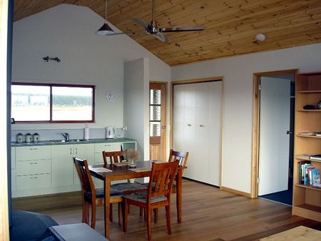 Frog Gully Cottages - Goulburn Accommodation 1