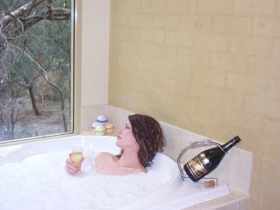 Madison Spa Resort - Goulburn Accommodation 4