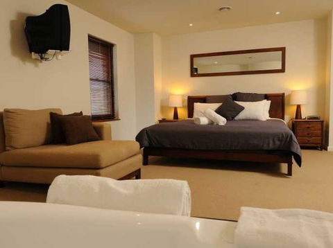 Sackville Apt No 1 - Goulburn Accommodation 1