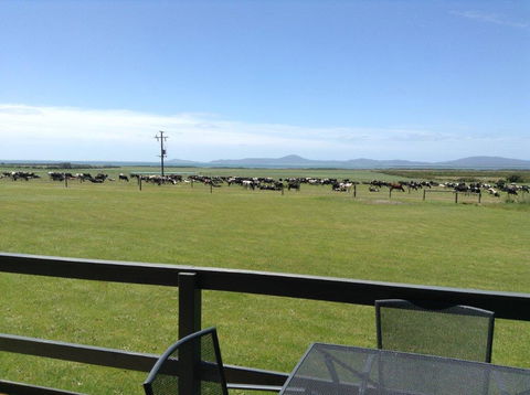Prom Gate Getaway  - Goulburn Accommodation 3