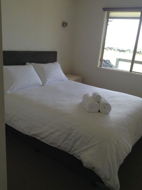 Prom Gate Getaway  - Goulburn Accommodation 5