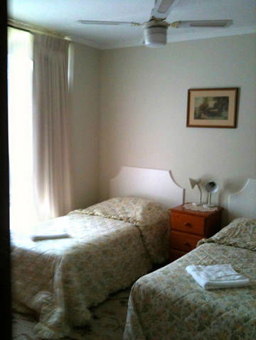 Camellia Court House And Holiday Apartments - Goulburn Accommodation 0