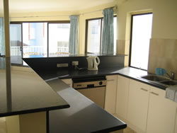 Mykonos Apartments - Goulburn Accommodation 3