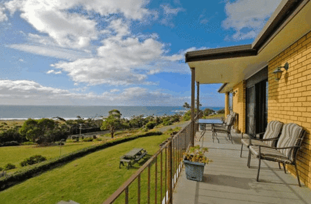Bichenos Ocean View Retreat - Goulburn Accommodation 2