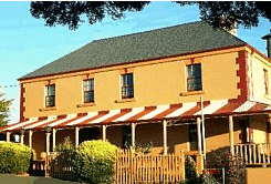 Meredith House - Goulburn Accommodation