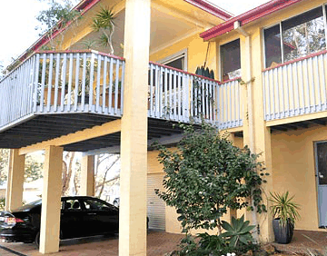 Surfside Retreat - Goulburn Accommodation
