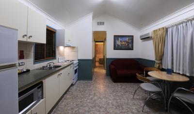 The Gateway Village Holiday Park - Goulburn Accommodation 8