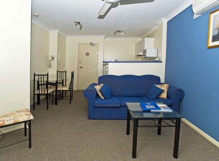 Budds Beach Apartments - Goulburn Accommodation 3
