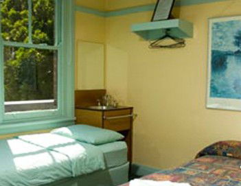 Highfield Private Hotel - Goulburn Accommodation 3